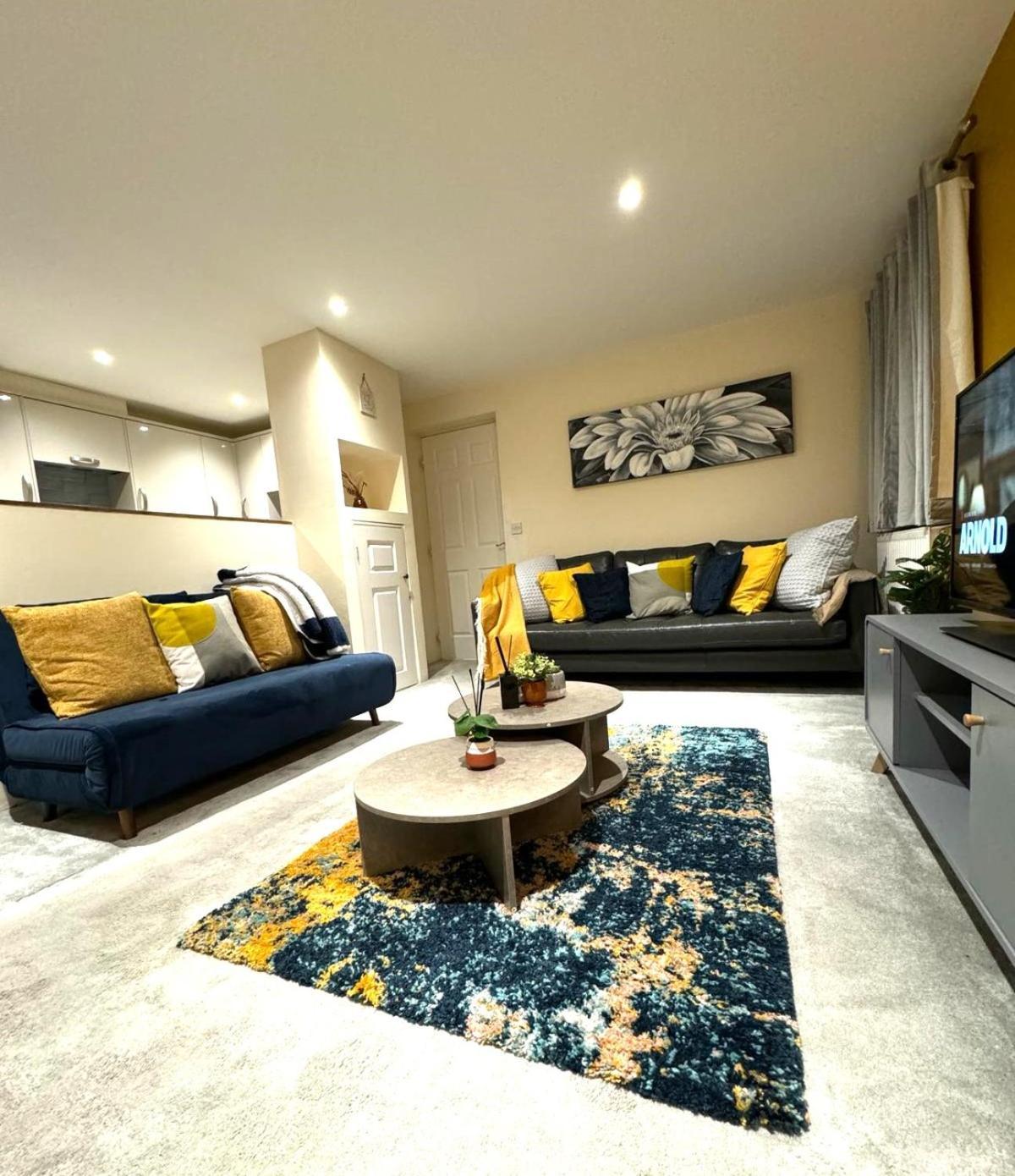 Large Cosy 2 Bedroom Ground Floor Flat In Stevenage Sg1 Sleeps 4-5 Free Parking 外观 照片